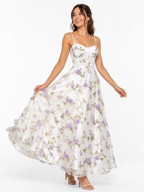 TLC Say Yes - 3D Floral Embellished Sweetheart Ball Gown